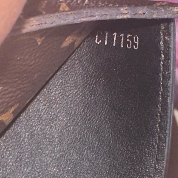 Men’s wallet Louis Vuitton like new!! - Picture 6 of 8